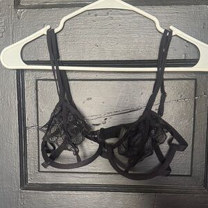 Black Lace Strappy Underwire Bra